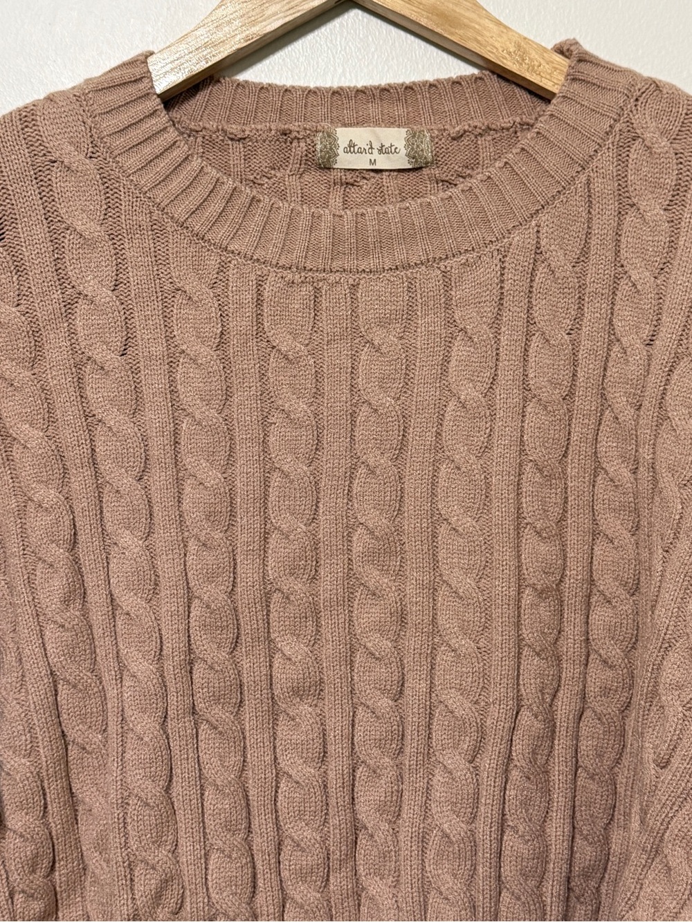 Altar’d State Cable-knit cropped crew-neck sweater size medium tan brown - Picture 4 of 8